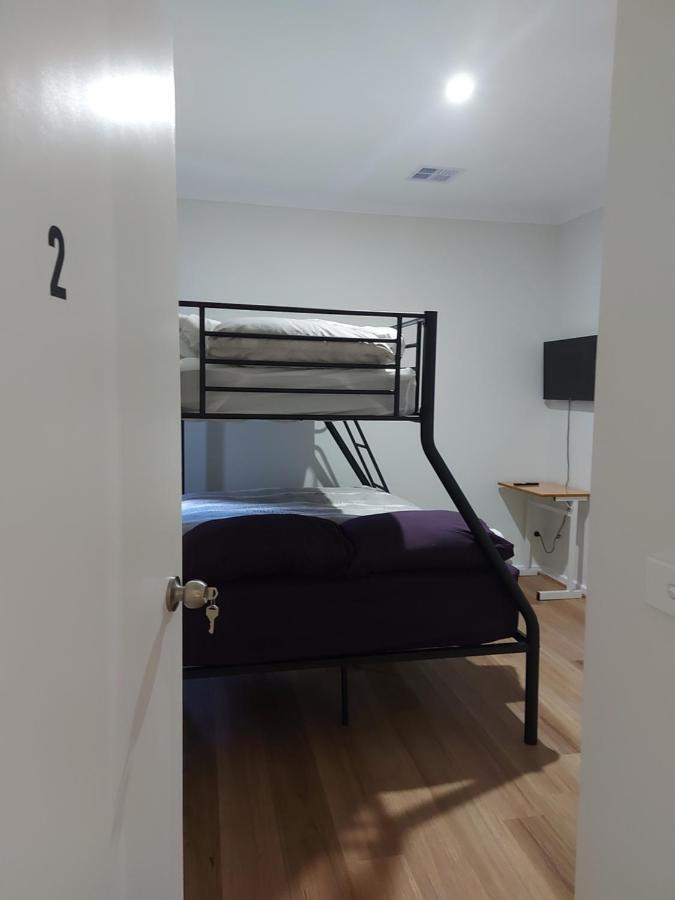 Maruve Guesthouse 12 Min From Melb Airport Мельбурн Экстерьер фото